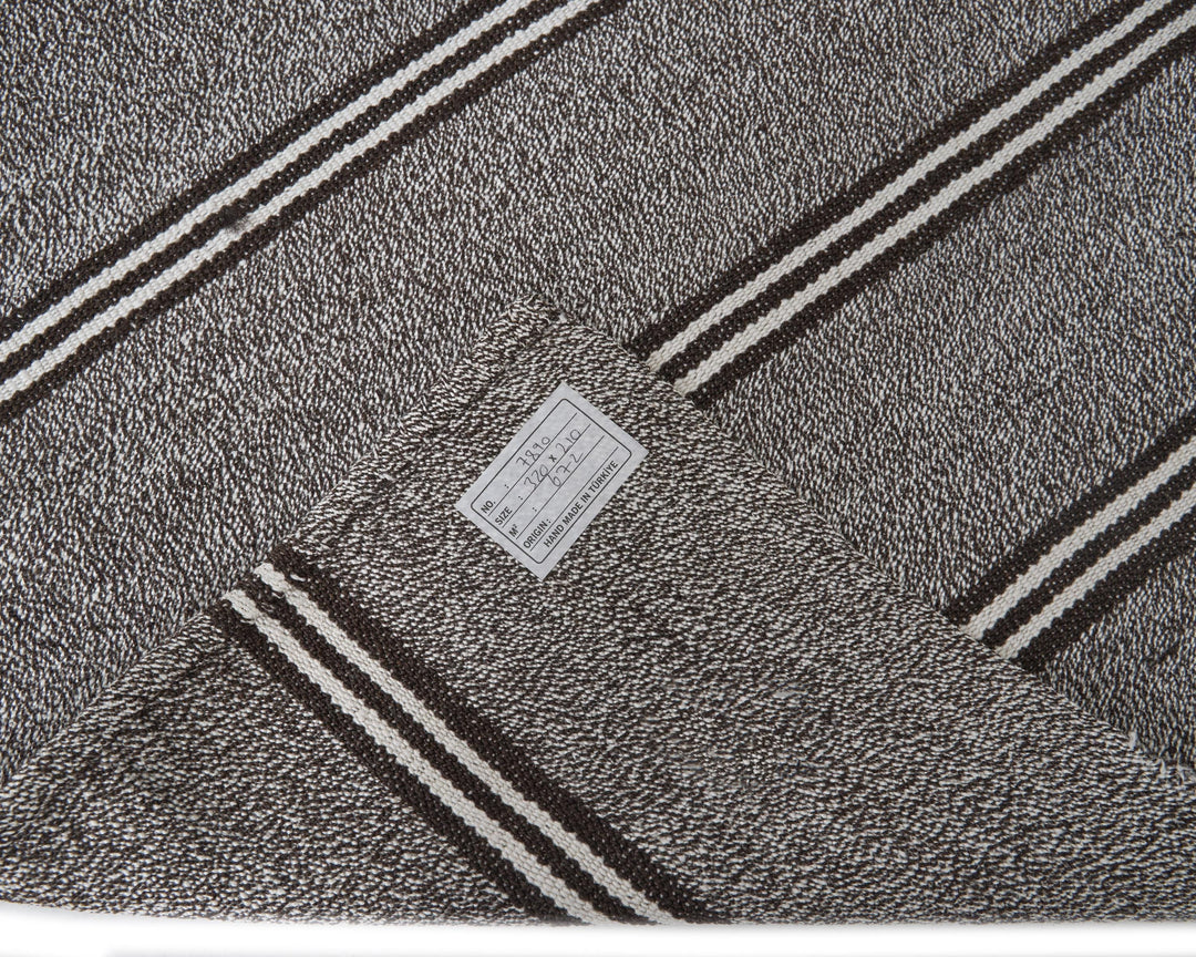Gray Kilim Rug 6' 11" x 10' 6" | No. VR36469