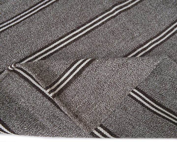 Gray Kilim Rug 6' 11" x 10' 6" | No. VR36469