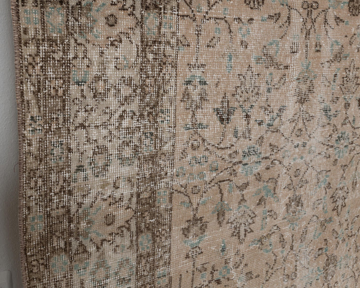 Beige Oushak Rug 7' 9" x 10' 6" | No. VR77938