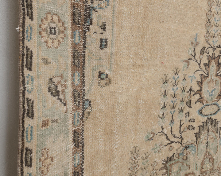 Neutral Oushak Rug 6' 4" x 9' 4" | No. VR35260