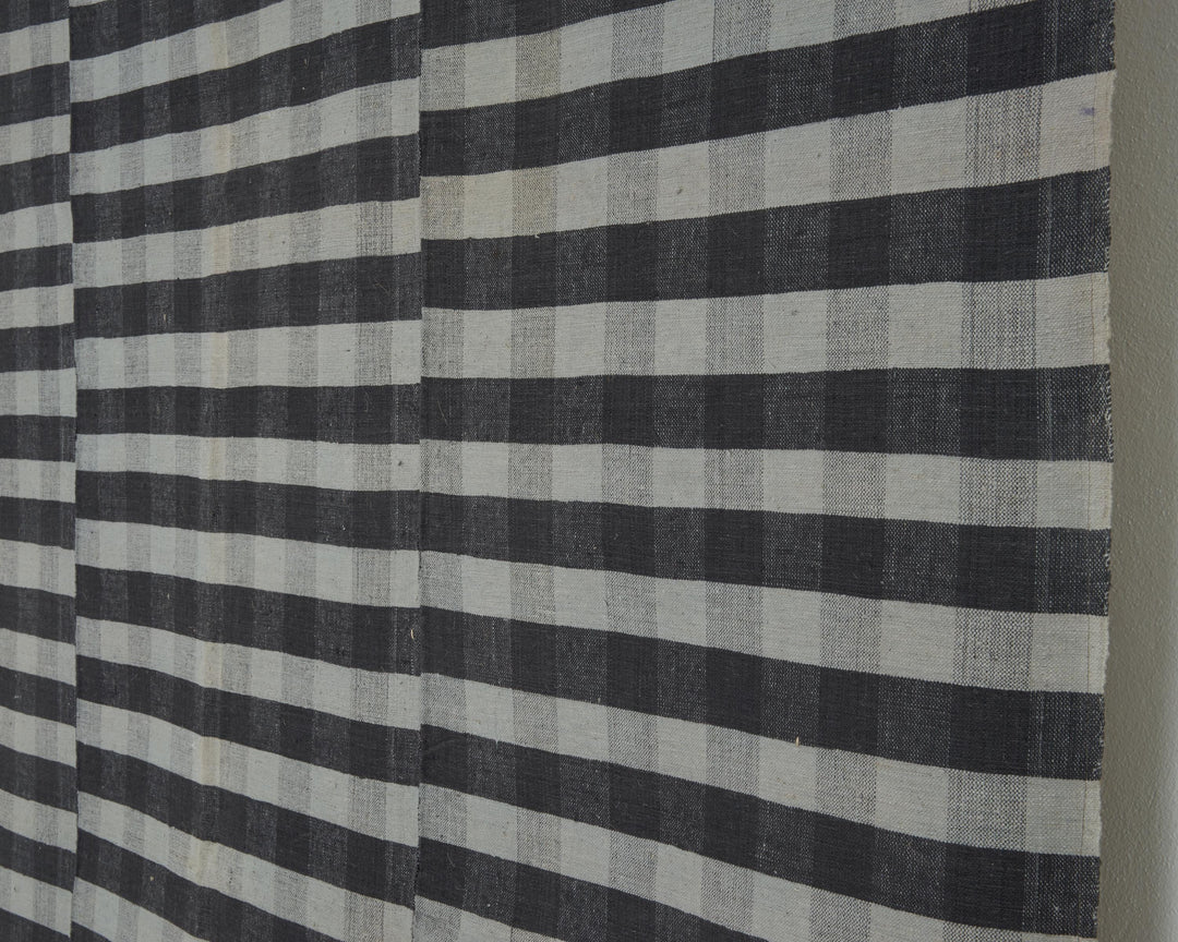 Faded Kilim Rug 5' 9" x 8' | No. VR46442