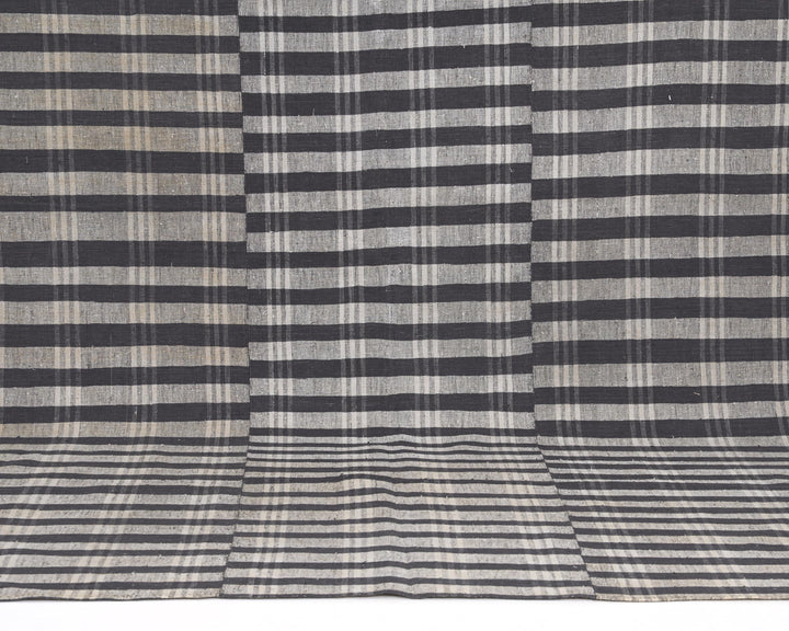 Kilim Rug 6' 1" x 10' | No. VR91552