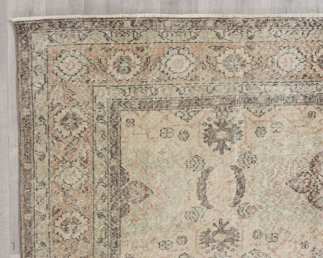 Beige Oushak Rug 6' 11" x 10' 2" | No. VR46919
