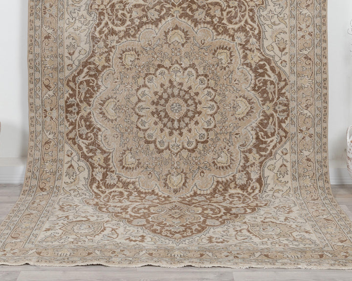 Faded Oushak Rug 6' 7" x 10' | No. VR20498