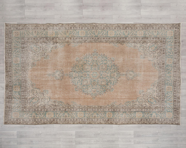 Neutral Oushak Rug 6' 1" x 9' 10" | No. VR89941