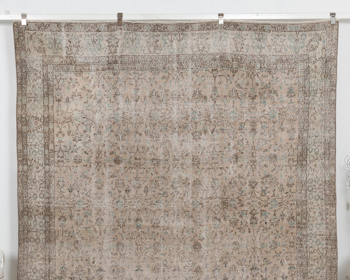 Beige Oushak Rug 7' 9" x 10' 6" | No. VR77938