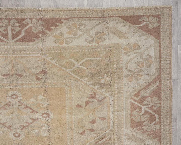 Faded Oushak Rug 8' 6" x 11' 5" | No. VR44842