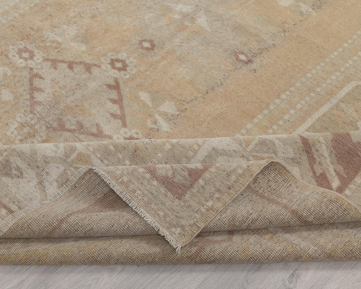 Faded Oushak Rug 8' 6" x 11' 5" | No. VR44842
