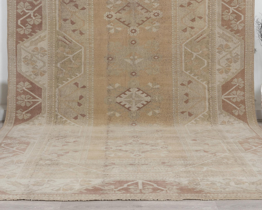Faded Oushak Rug 8' 6" x 11' 5" | No. VR44842