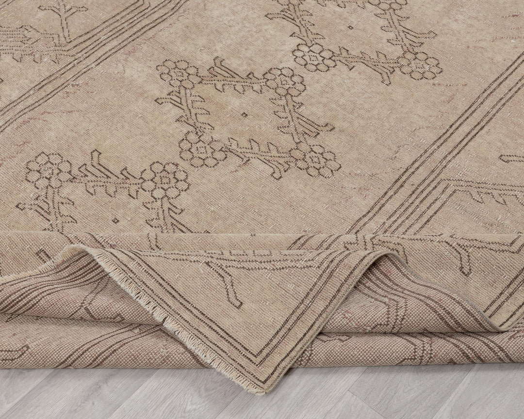 Muted Oushak Rug 6' 8" x 9' 7" | No. VR70903