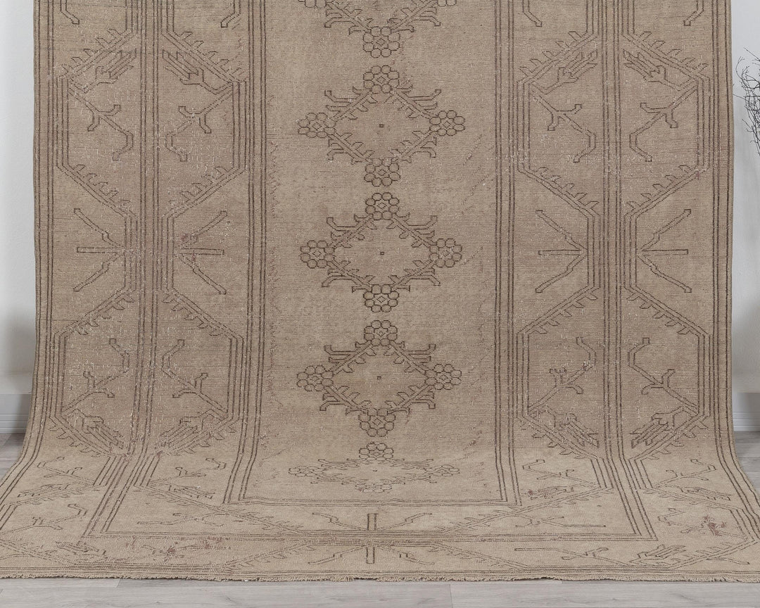 Muted Oushak Rug 6' 8" x 9' 7" | No. VR70903