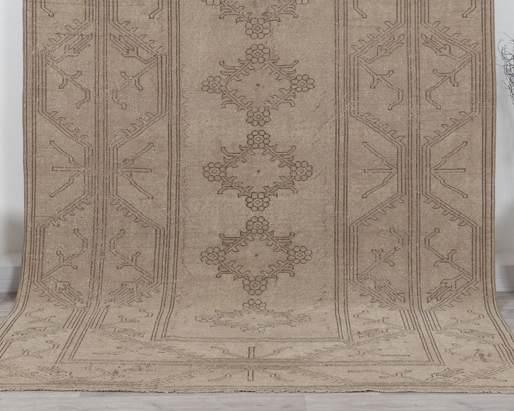 Muted Oushak Rug 6' 8" x 9' 7" | No. VR70903