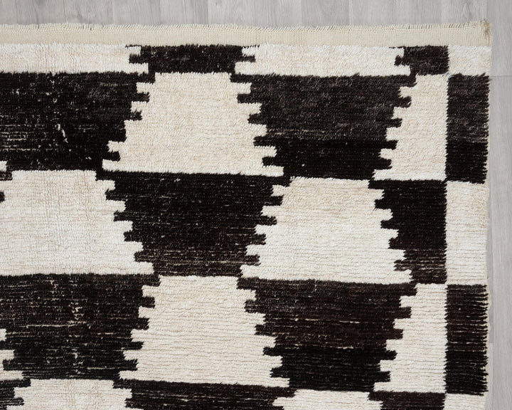 Red Vintage Turkish Rug 7' 10" x 9' 8" | No. VR90914