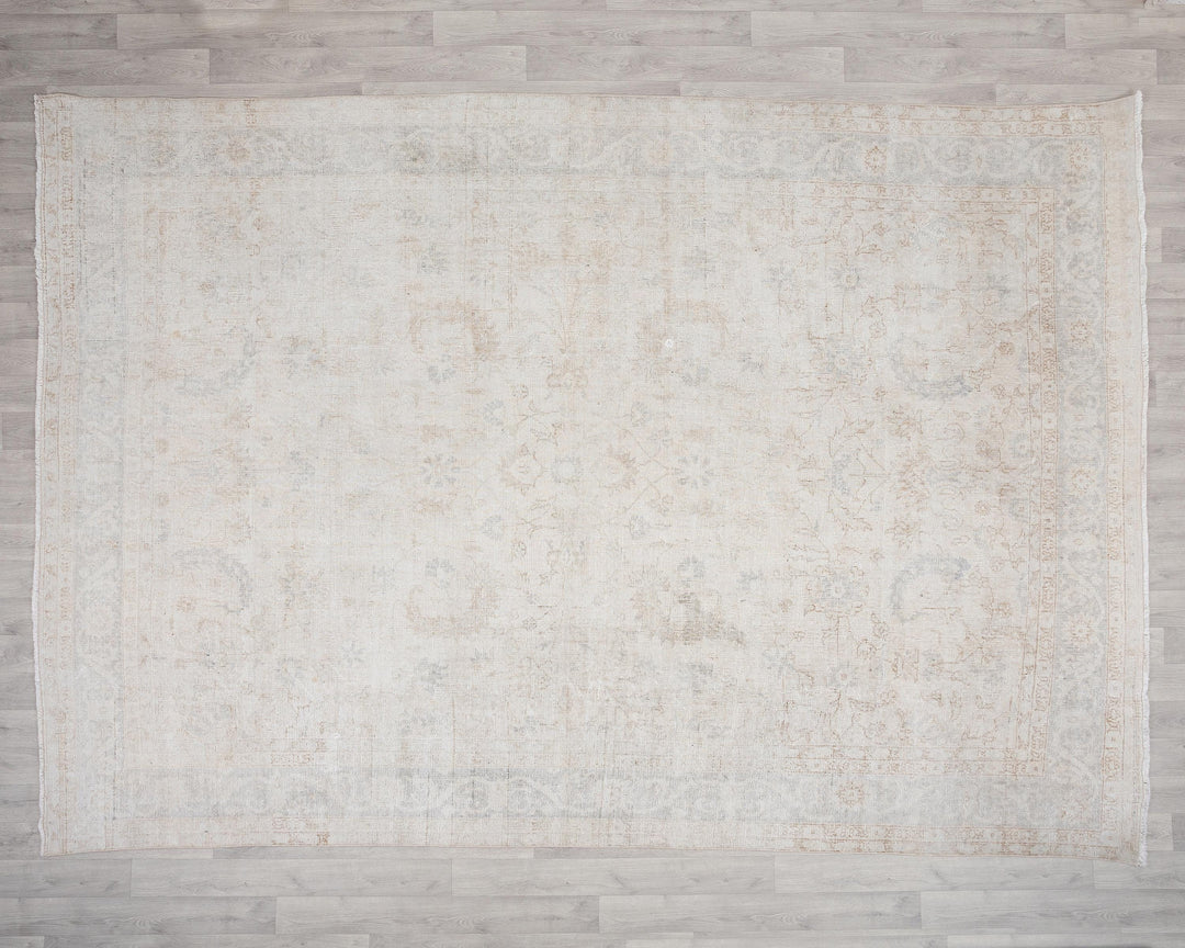 Beige Oushak Rug 8' 4" x 11' 6" | No. VR71909