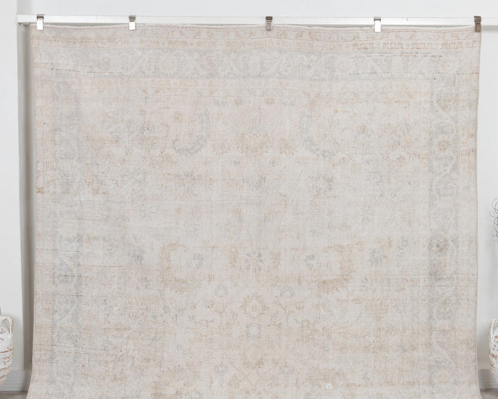 Beige Oushak Rug 8' 4" x 11' 6" | No. VR71909