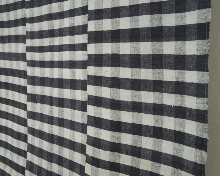Kilim Rug 5' 9" x 10' 4" | No. VR80518