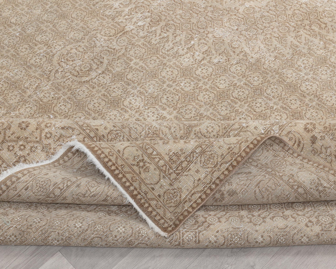 Beige Oushak Rug 9' 6" x 12' 2" | No. VR35230