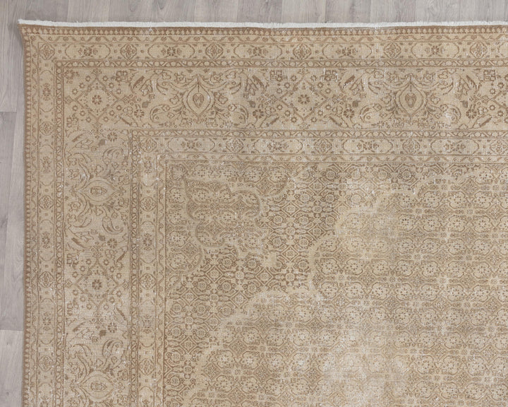 Beige Oushak Rug 9' 6" x 12' 2" | No. VR35230