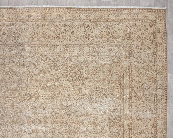Beige Oushak Rug 9' 6" x 12' 2" | No. VR35230