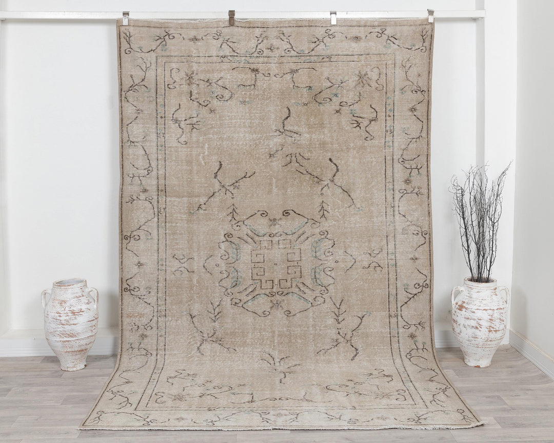Beige Oushak Rug 6' 3" x 9' 8" | No. VR75650