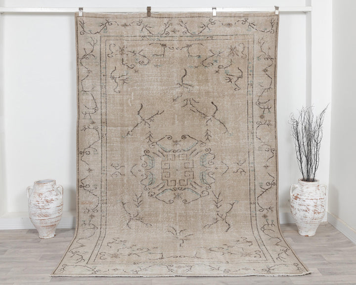 Beige Oushak Rug 6' 3" x 9' 8" | No. VR75650