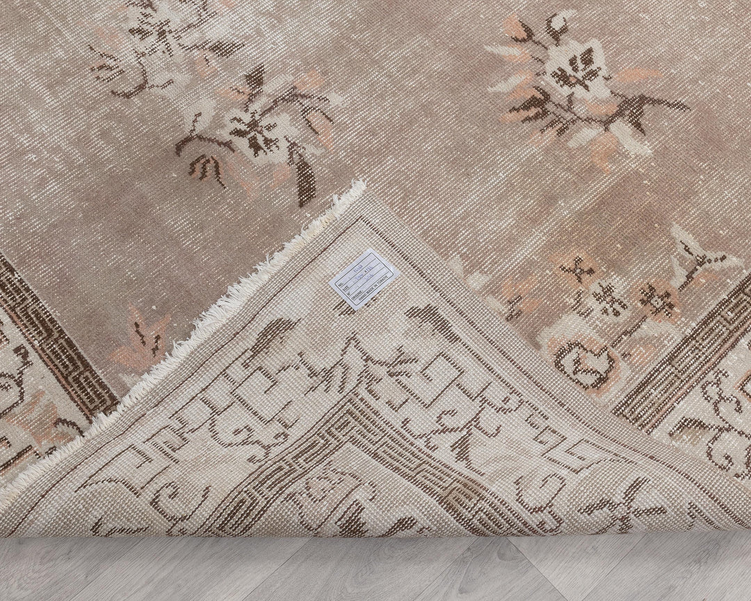 Beige Oushak Rug 6' 1" x 9' 8" | No. VR51554