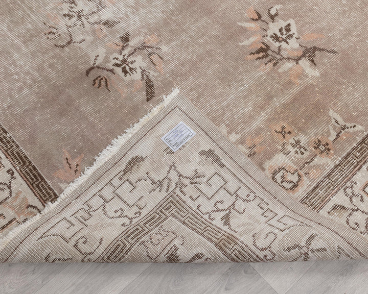 Beige Oushak Rug 6' 1" x 9' 8" | No. VR51554