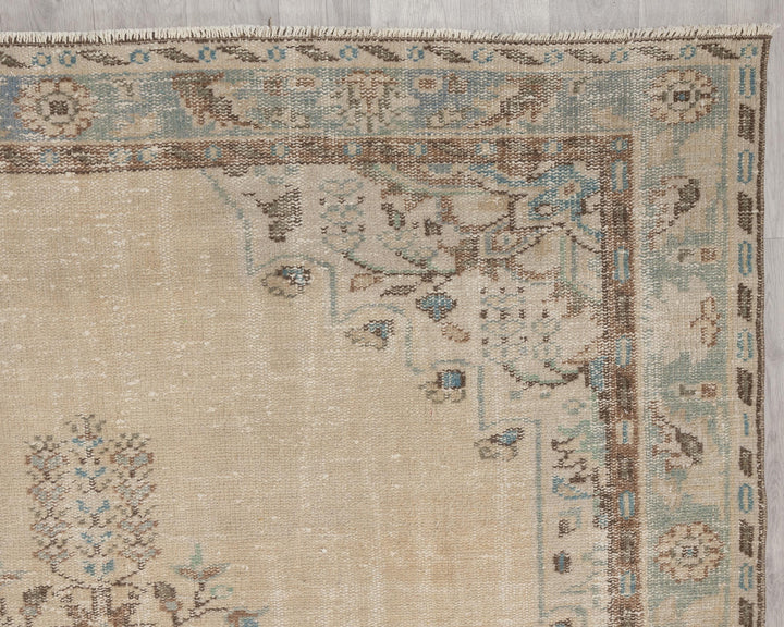 Neutral Oushak Rug 6' 4" x 9' 4" | No. VR35260