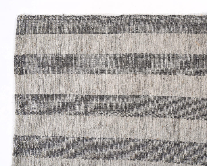 Beige Kilim Rug 6' 7" x 9' 6" | No. VR85538