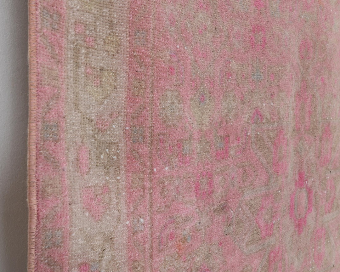 Pink Runner Rug 3' 9" x 10' 10" | No. VR76122