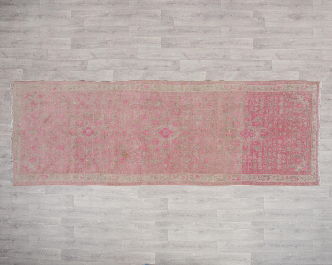 Pink Runner Rug 3' 9" x 10' 10" | No. VR76122