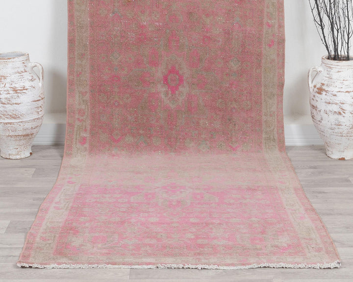 Pink Runner Rug 3' 9" x 10' 10" | No. VR76122
