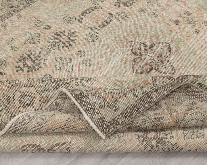 Beige Oushak Rug 6' 11" x 10' 2" | No. VR46919