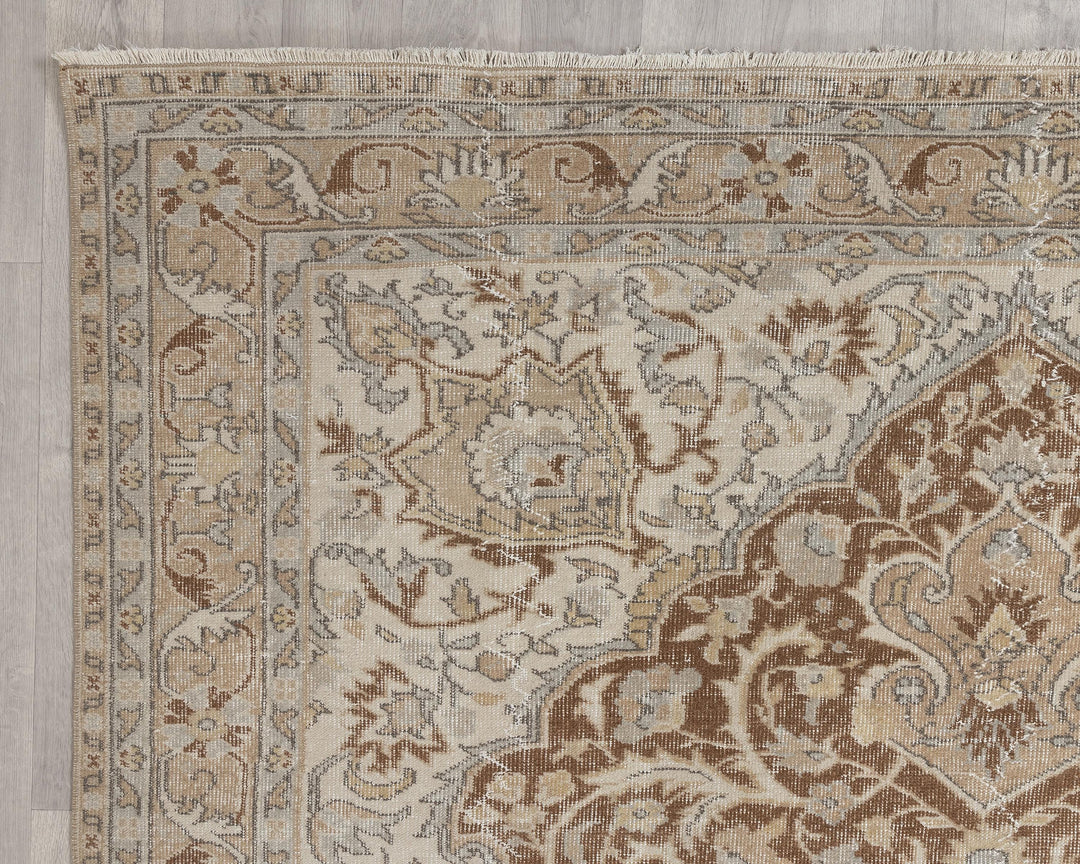 Faded Oushak Rug 6' 7" x 10' | No. VR20498