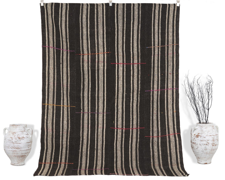 Brown Kilim Rug 5' 7" x 7' 5" | No. VR83402