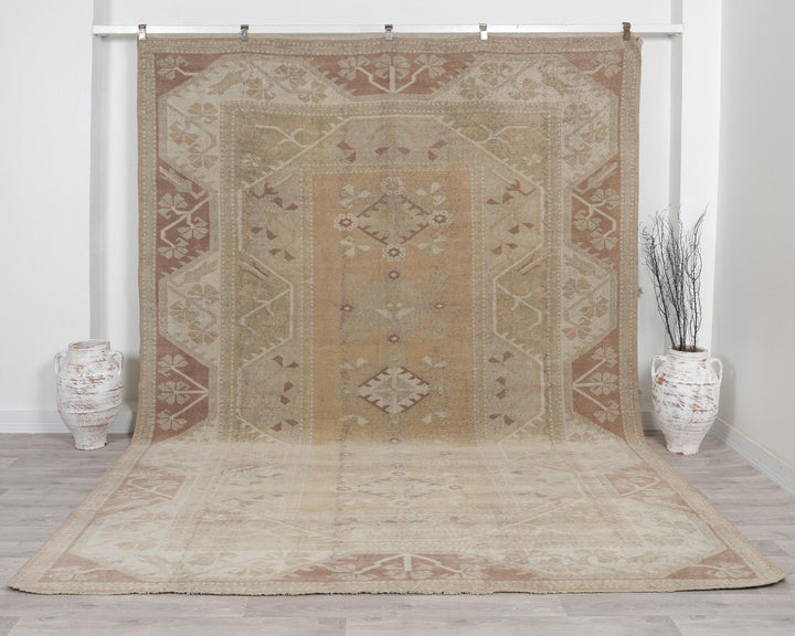 Faded Oushak Rug 8' 6" x 11' 5" | No. VR44842