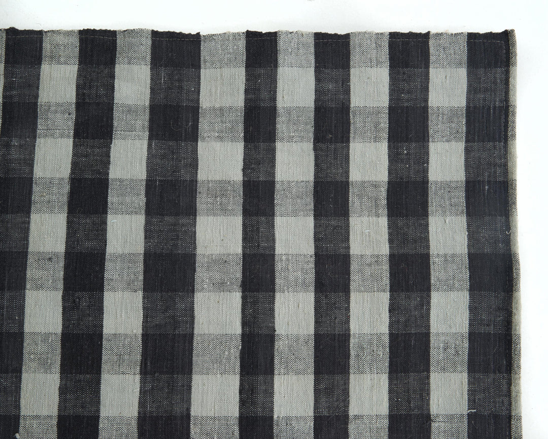 Kilim Rug 5' 9" x 10' 4" | No. VR80518