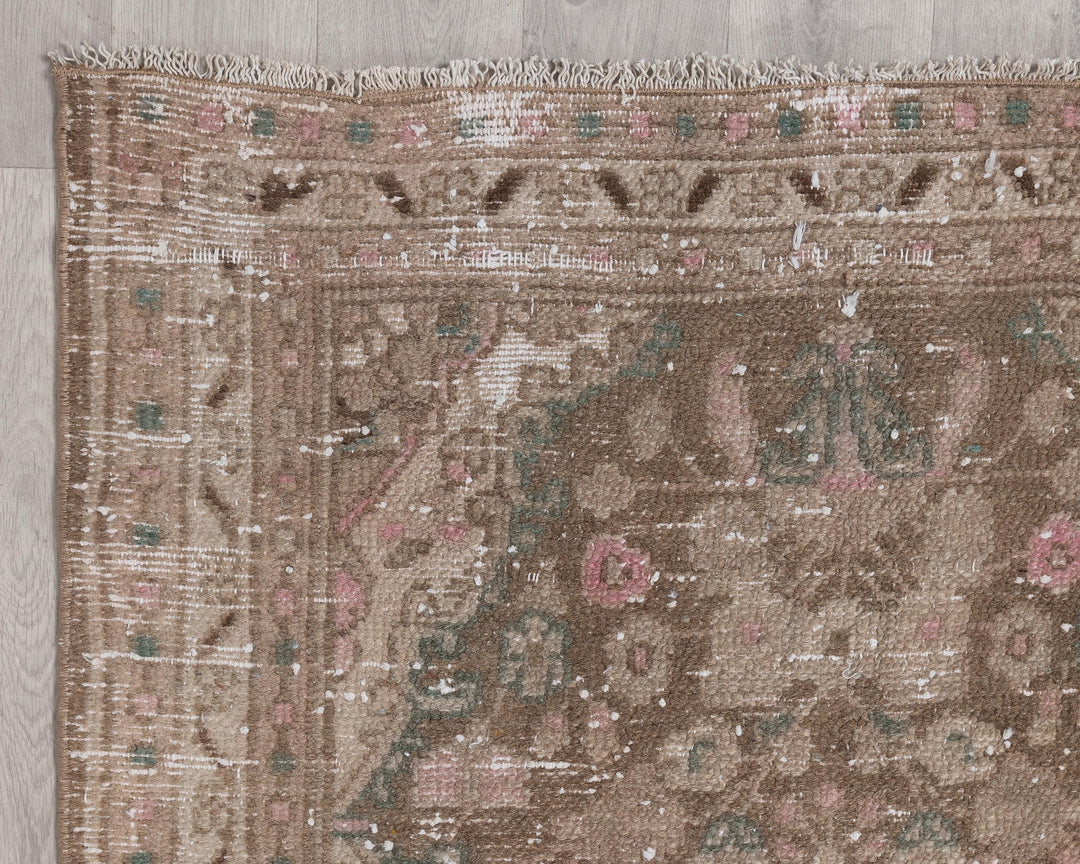 Runner Rug 3' 2" x 9' 9" | No. VR37035