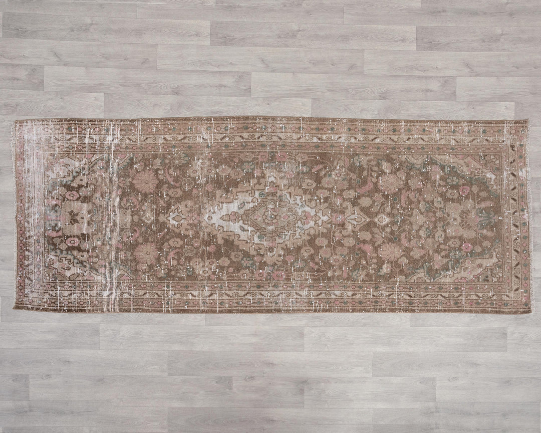 Runner Rug 3' 2" x 9' 9" | No. VR37035