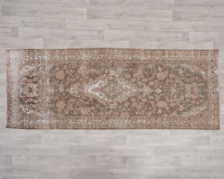 Runner Rug 3' 2" x 9' 9" | No. VR37035