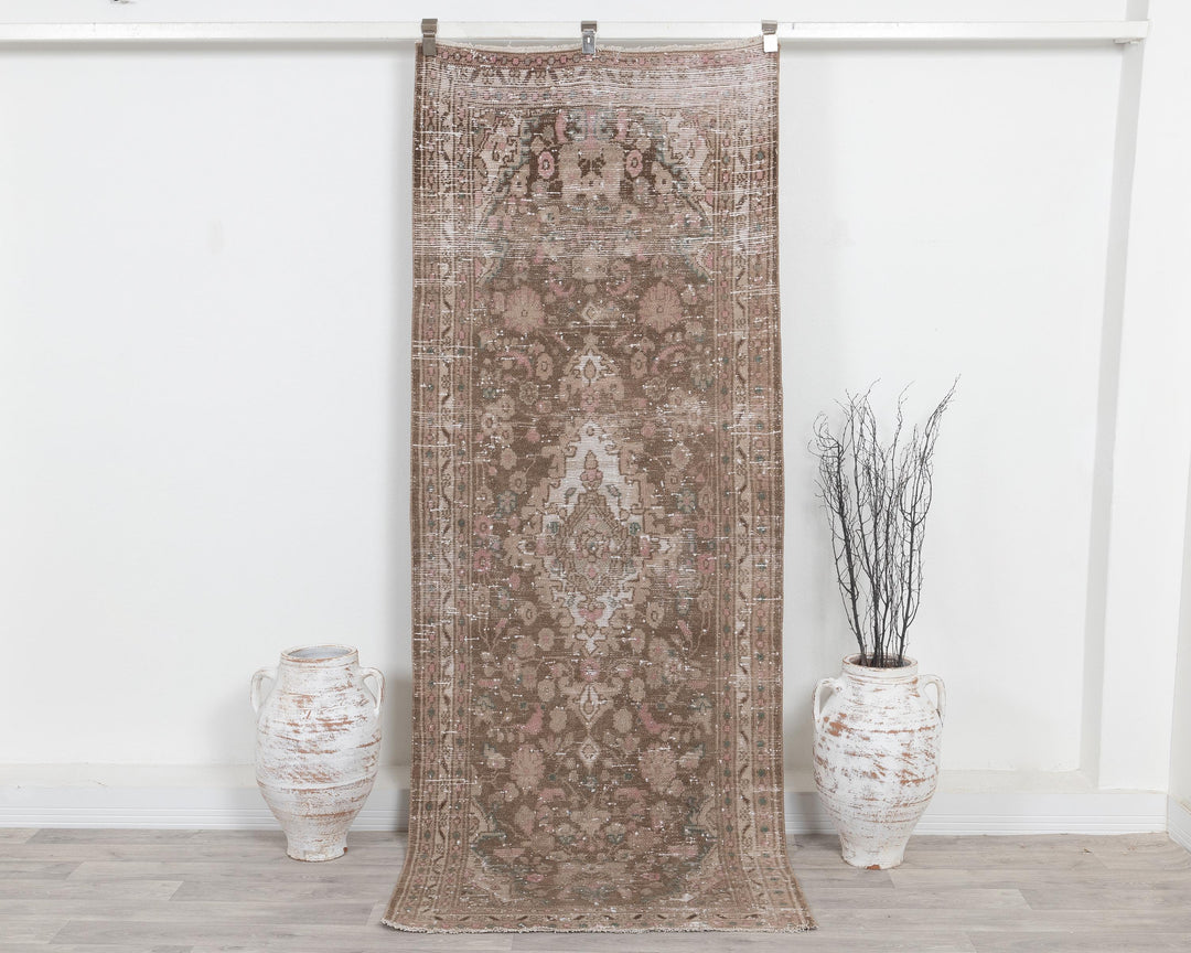 Runner Rug 3' 2" x 9' 9" | No. VR37035