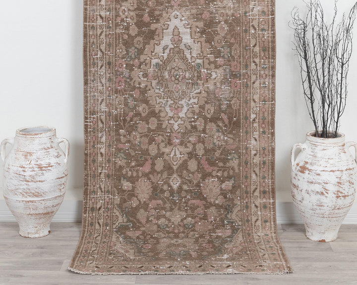 Runner Rug 3' 2" x 9' 9" | No. VR37035