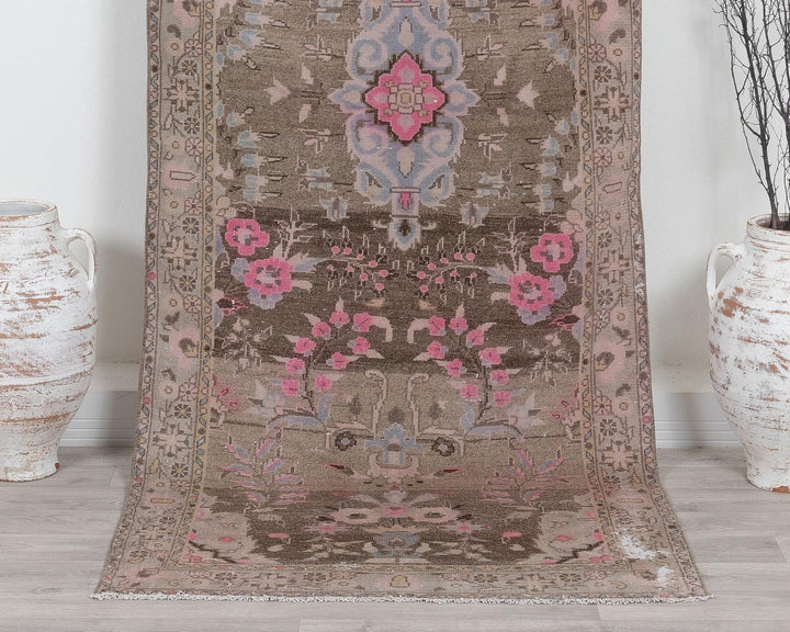 Runner Rug 3' 3" x 8' 10" | No. VR29312