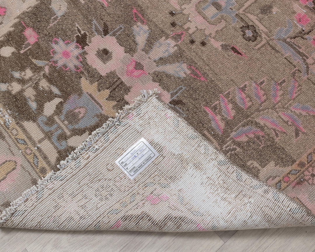 Runner Rug 3' 3" x 8' 10" | No. VR29312