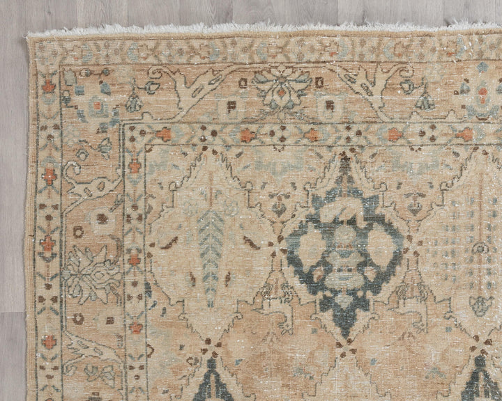 Beige Oushak Rug 7' 3" x 9' 10" | No. VR80640