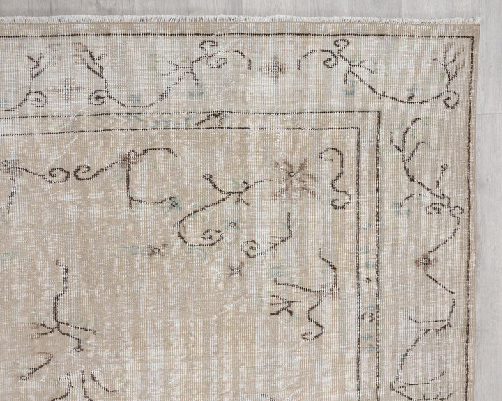 Beige Oushak Rug 6' 3" x 9' 8" | No. VR75650