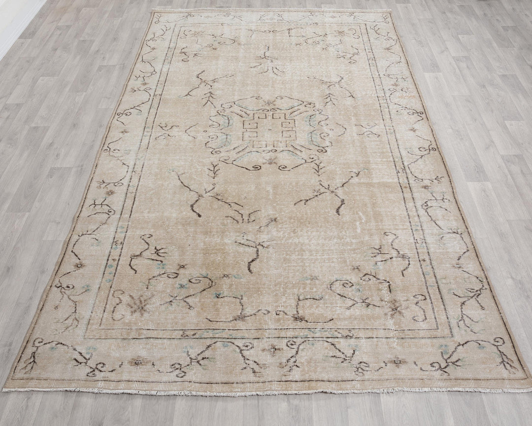 Beige Oushak Rug 6' 3" x 9' 8" | No. VR75650