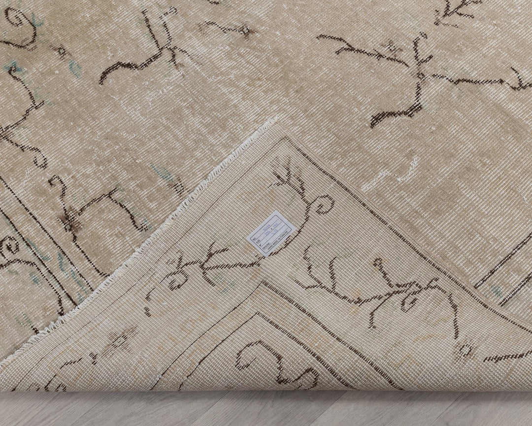 Beige Oushak Rug 6' 3" x 9' 8" | No. VR75650