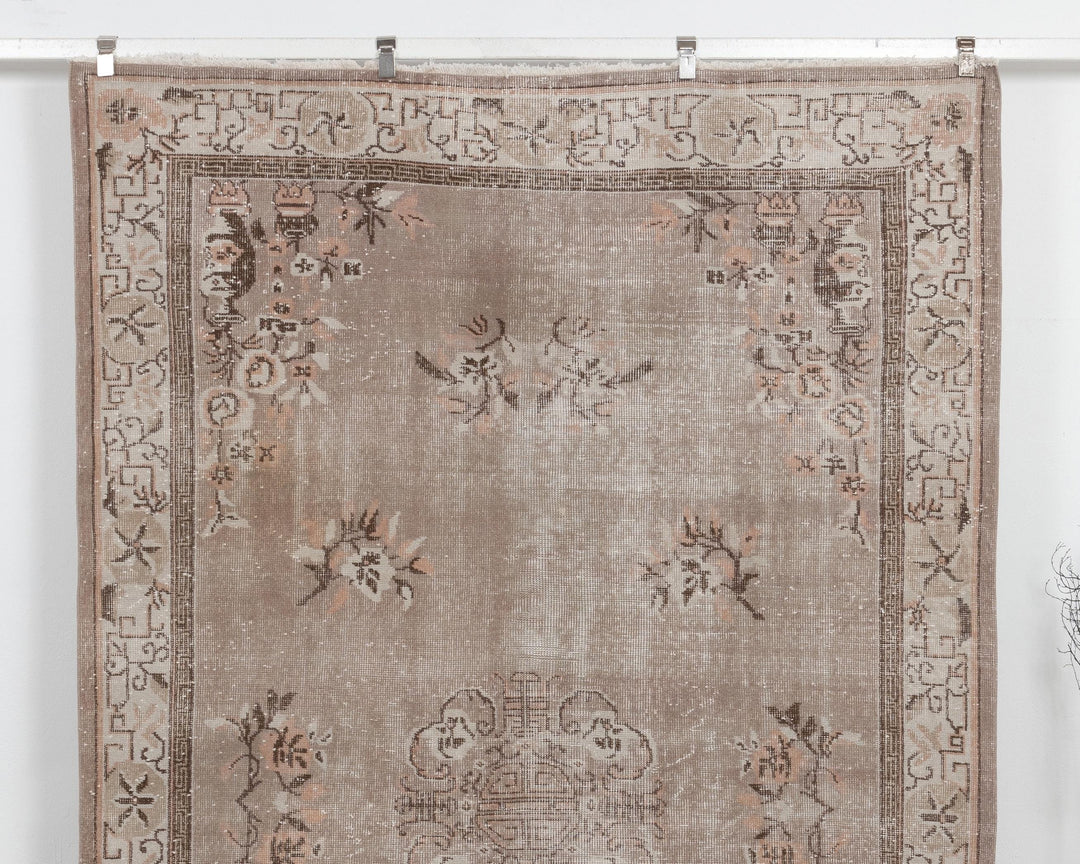 Beige Oushak Rug 6' 1" x 9' 8" | No. VR51554