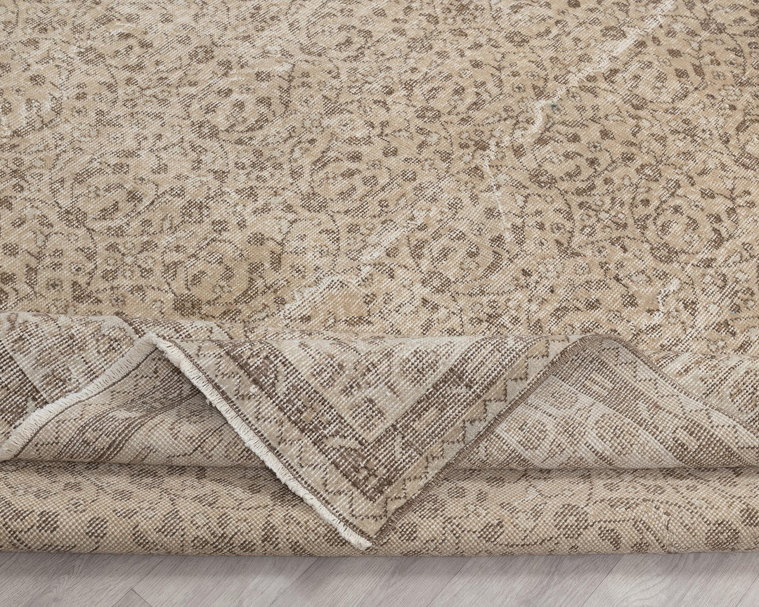 Oushak Rug 6' 9" x 10' 1" | No. VR28111